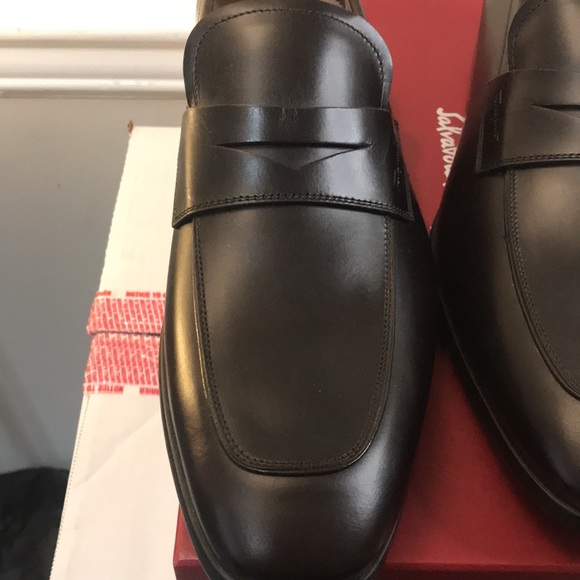 Men’s Salvatore Ferragamo Recly Cioccolato Calf T. Moro Trim Leather Loafer US 9 main image 15